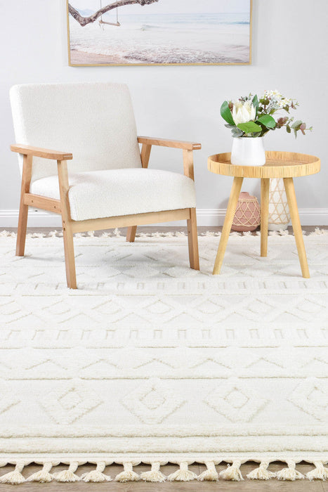 August A1211A Cream