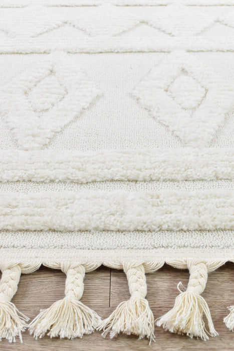 August A1211A Cream