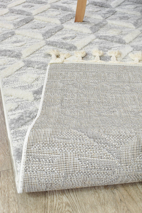 August B0785A Grey Runner